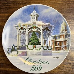 Smuckers 1989 Christmas Collector Plate Series